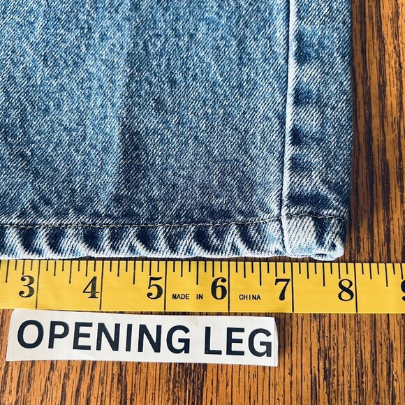 Bugle Boy 705 Mens Denim Jeans Size 42x32 Tapered Leg Mid Rise Blue Cotton Denim - Picture 11 of 11